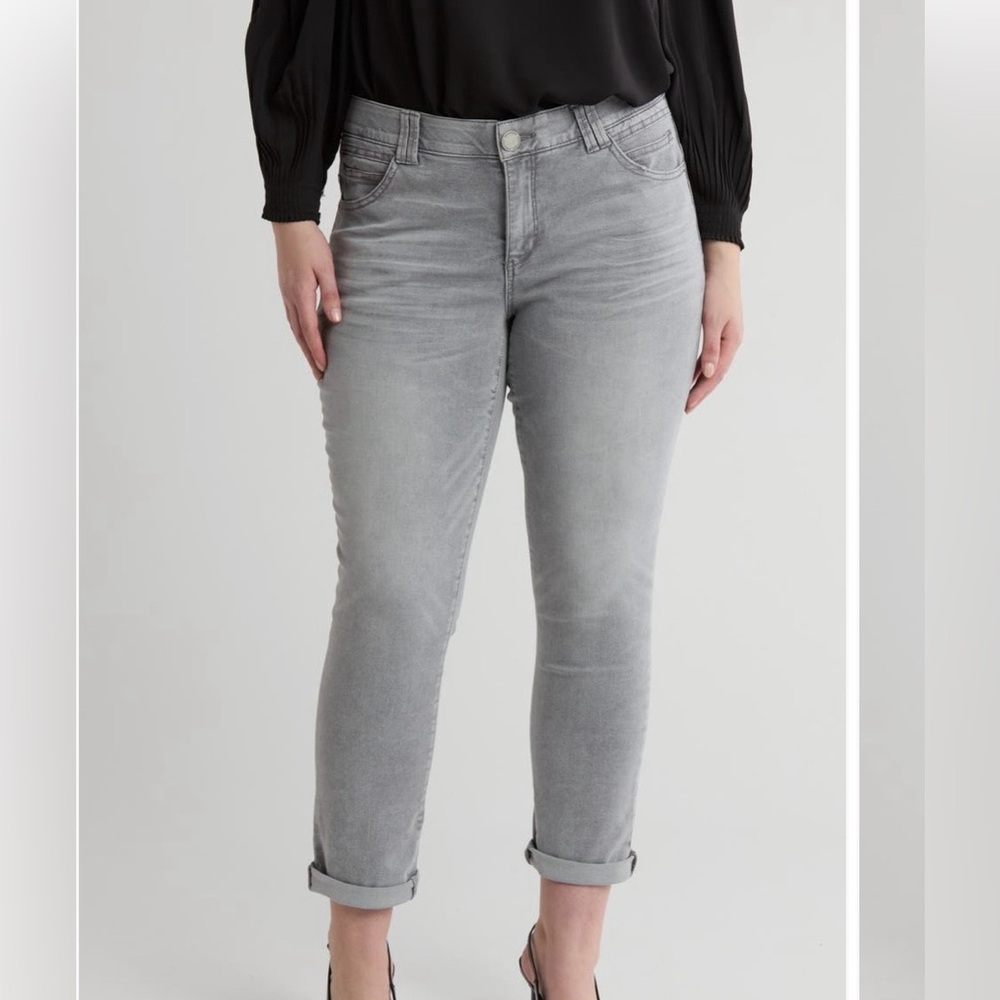 Women's Gray Democracy Jeans 20w NWT